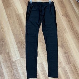Huang’s legging